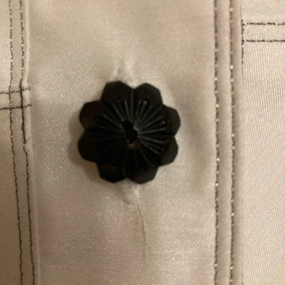 Sandra Darren White Silver Trim Tailored Blazer Black Floral Buttons Peplum - Picture 6 of 12